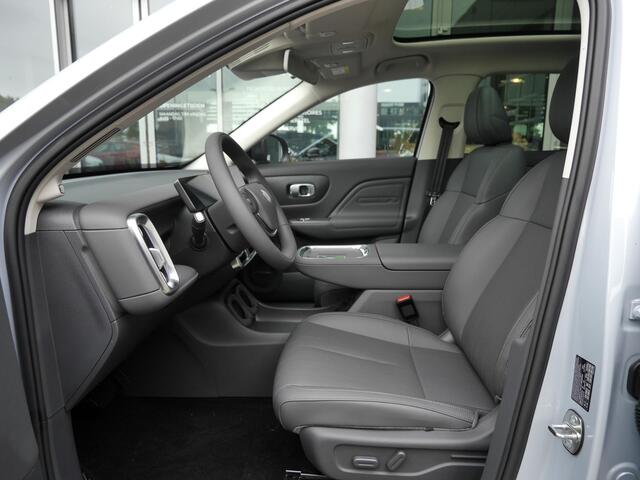 Leapmotor B10 Design ProMax 67.1 kWh | Nu in de showroom en dit jaar nog leverbaar | Wltp 434km | 750kg trekgewicht | Stoel en stuur verwarming | 360 graden camera | Lederen bekleding | Panoramadak | Led | Regensensor | Sfeerverlichting | Elektrisch verstelbare voorsto