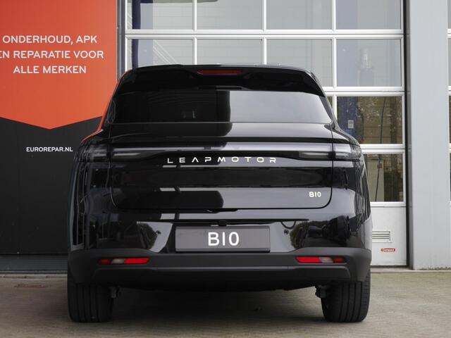 Leapmotor B10 Design ProMax 67.1 kWh | Navigatie | Rondom camera | 18inch Velgen | Elektrisch bedienbare achterklep | Panoramdak | Uit voorraad leverbaar