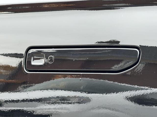 Leapmotor B10 Design ProMax 67.1 kWh 218PK Automaat Navigatie, Camera 360, Lichtmetalen velgen, Elektrische Achterklep, Kunstlederen bekleding, Stoel Verwarming & Ventilatie