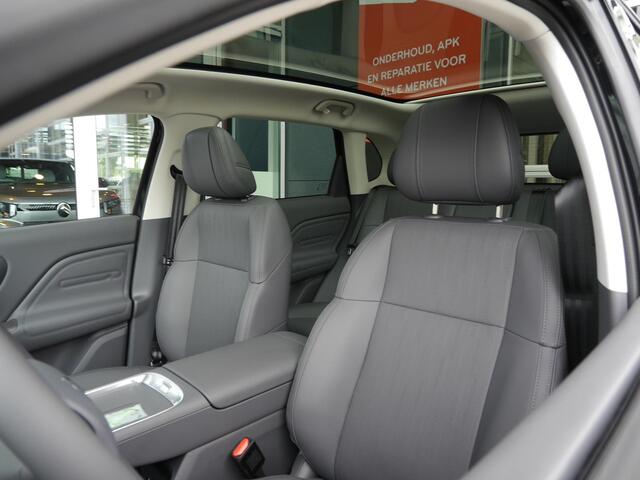 Leapmotor B10 Design ProMax 67.1 kWh | Navigatie | Rondom camera | 18inch Velgen | 750 KG trekgewicht Elektrisch bedienbare achterklep | Panoramdak | Uit voorraad leverbaar