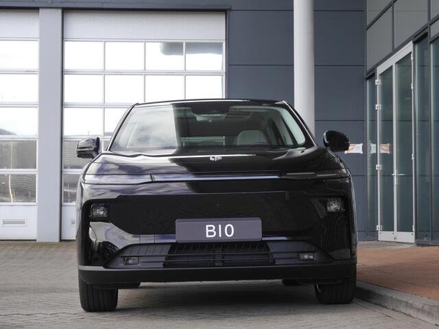 Leapmotor B10 Design ProMax 67.1 kWh | Licht interieur kleur | Navigatie | Rondom camera | 18inch Velgen | Elektrisch bedienbare achterklep | Panoramdak | Stoel verwarming en ventilatie | Stuurverwarming | Uit voorraad leverbaar