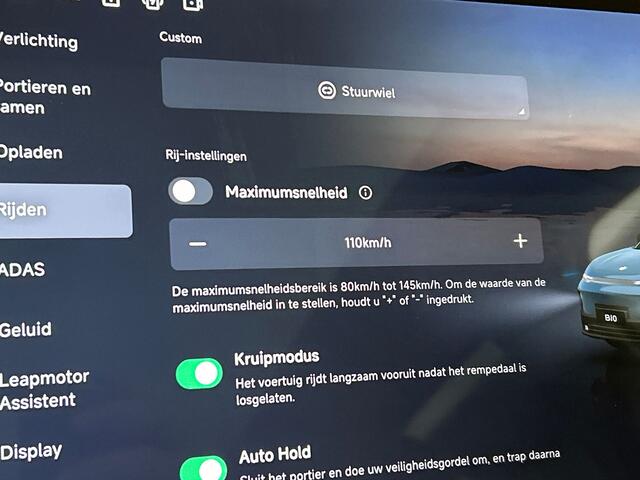 Leapmotor B10 Design Pro Max Hybrid EV 18.8 kWh | Voorraad ! | Light Grey Interieur | Stoelverwarming + Koeling | Apple Carplay / Android Auto ! | Panormadak