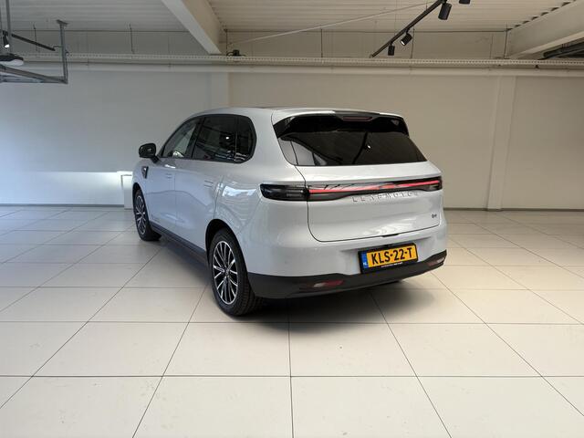 Leapmotor B10 Design ProMax 67.1 kWh | Navigatie | 360 Camera | Panoramadak