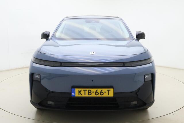 Leapmotor B10 Life ProMax 67.1 kWh l WLTP 434km | 750kg trekgewicht | Stoel en stuur verwarming/verkoeling | 360 graden camera | Lederen bekleding | Panoramadak | LED | Regensensor | Sfeerverlichting | Elektrisch verstelbare voorstoelen