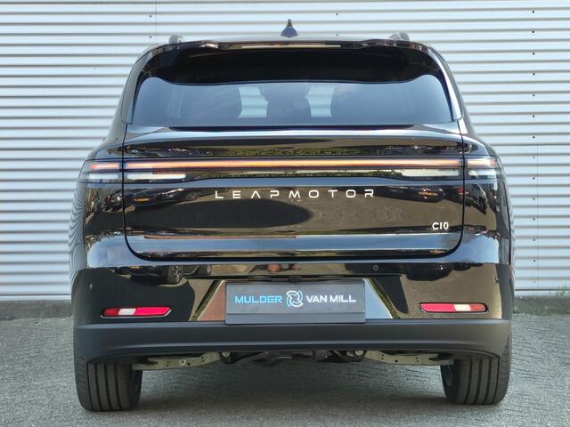 Leapmotor C10 REEV Design 28.4 kWh 215pk RANGE EXTENDER | 360° CAMERA | STOELVERW. | STOELKOELING | ADAPTIVE CRUISE | PANODAK | NAVI