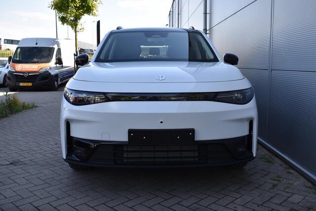 Leapmotor C10 REEV Design 28.4 kWh VOORRAAD KORTING