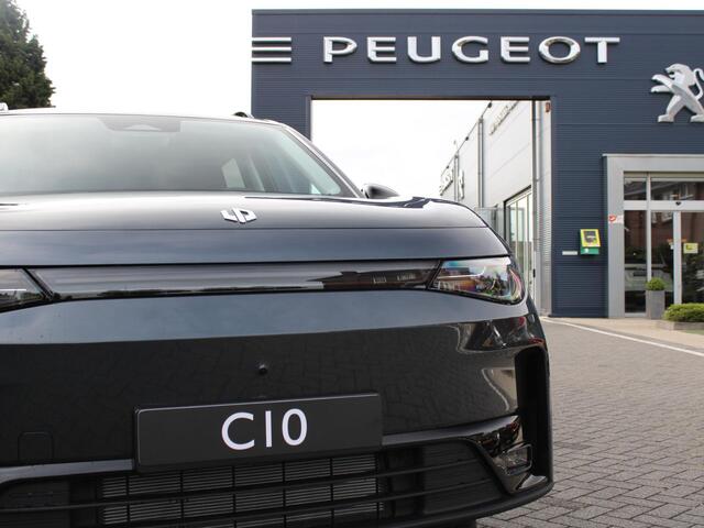 Leapmotor C10 REEV Design 28.4 kWh Camera systeem rondom, Stoelverwarming/koeling, Panoramadak, Navigatie
