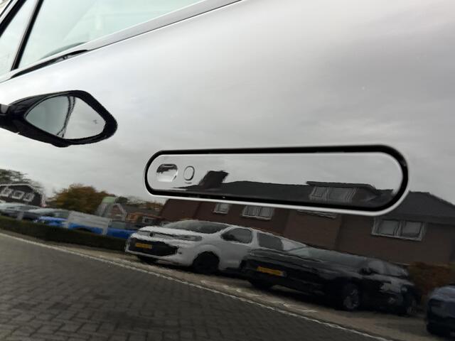 Leapmotor C10 Design Pro 69.9 kWh 218PK Automaat Camera systeem rondom, Stoelverwarming/koeling, Panoramadak, Navigatie