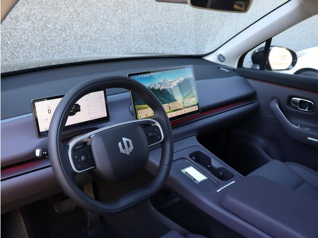 Leapmotor C10 Design 69.9 kWh 217 PK | Glazen Dak | 360cam | Winter | 20"