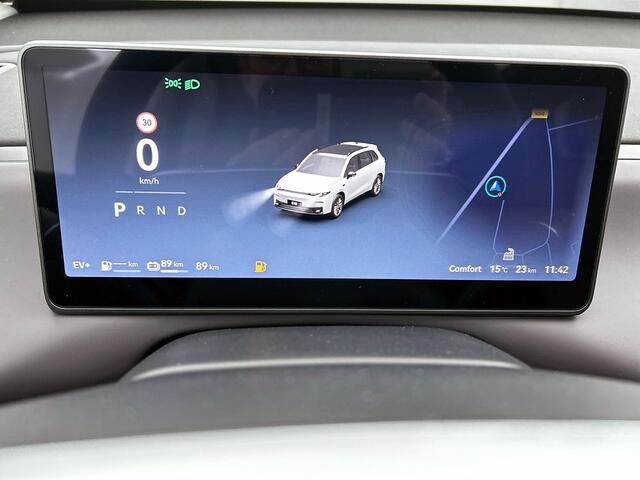 Leapmotor C10 REEV Design 28.4 kWh | **UIT VOORRAAD LEVERBAAR** | WLTP 974 KM | 1500kg trekgewicht | Automaat | Leder | Navi |