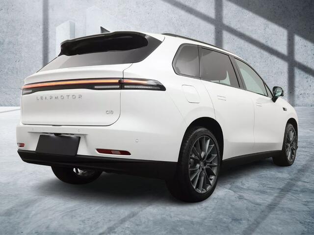 Leapmotor C10 REEV Design 28.4 kWh | **OVERSTAPWEKEN!** | WLTP 974 KM | 1500kg trekgewicht | Automaat | Leder | Navi |