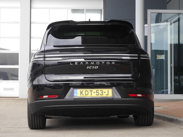 Leapmotor C10 Design ProMax AWD 81.9 kWh | Irmscher | Dutch edition | Unieke auto 004/100 | Verlaagd | Spoiler | 598 PK | 0-100 in 4 seconden | Wltp 437 km | 1500kg trekgewicht | Stoel en stuurverwarming | Stoel ventilatie | Panorama dak | 20 inch lichtmetalen velgen |