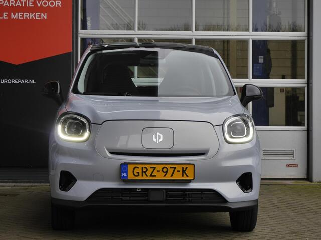 Leapmotor T03 Design 37.3 kWh | Demo | Uit voorraad leverbaar | Camera | Panoramadak | Adaptive cruise control | Dodehoek detectie | Lichtmetalen velgen