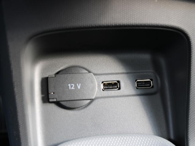 Leapmotor T03 Design 37.3 kWh Navigatie, Camera achter, Parkeerhulp achter, Audio, Keyless Start, Lichtmetalen velgen