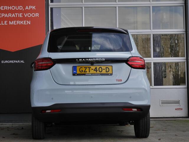 Leapmotor T03 Design 37.3 kWh | Snel leverbaar | Camera | Panorama dak | Adaptieve cruise control | Dodehoek detectie | Lichtmetalen velgen