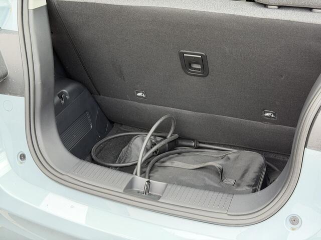 Leapmotor T03 Design 37.3 kWh 95PK Automaat Navigatie, Camera achter, Parkeerhulp achter, Audio, Keyless Start, Lichtmetalen velgen