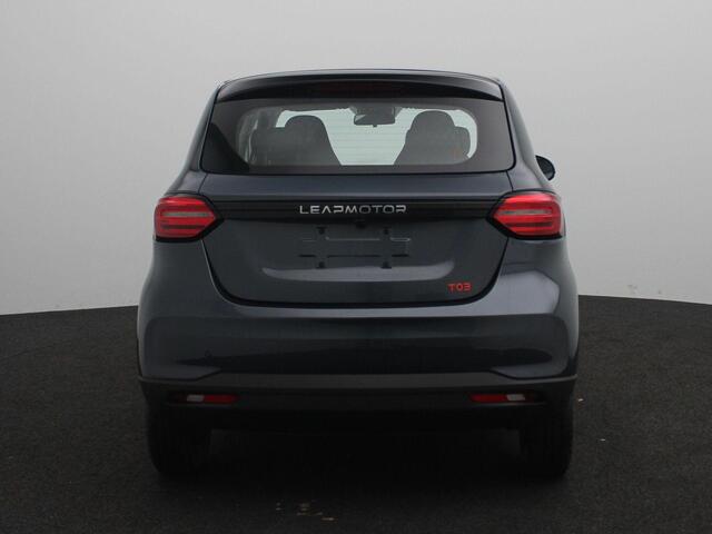Leapmotor T03 Design 37.3 kWh | VOORRAAD VOORDEEL | TOT 3 JAAR GARANTIE | OVERSTAP WEKEN VAN ¤ 20.650,- VOOR ¤ 19.150,-