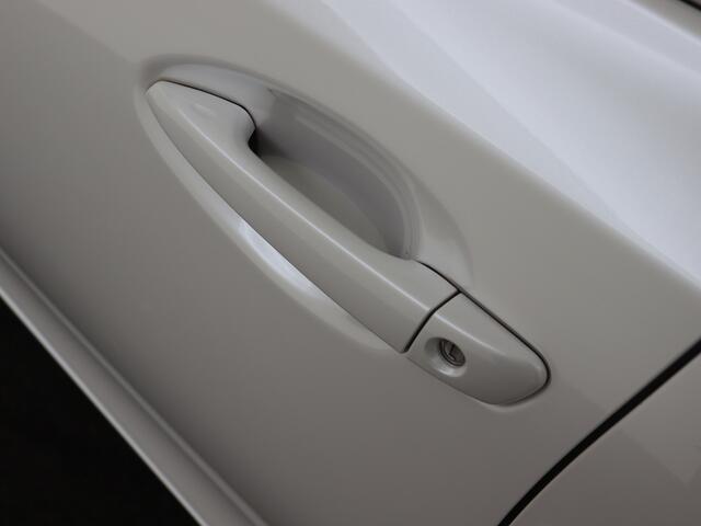 Lexus CT 200h Sport Edition | 17" Velgen | Privacy Glass | LED |
