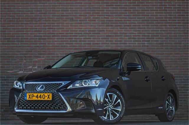 Lexus CT 200h Business Line, Dealer onderhouden, Adaptive Cruise, Camera, Navigatie, Lane Assist.
