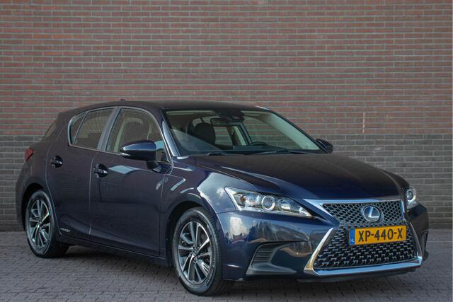 Lexus CT 200h Business Line, Dealer onderhouden, Adaptive Cruise, Camera, Navigatie, Lane Assist.