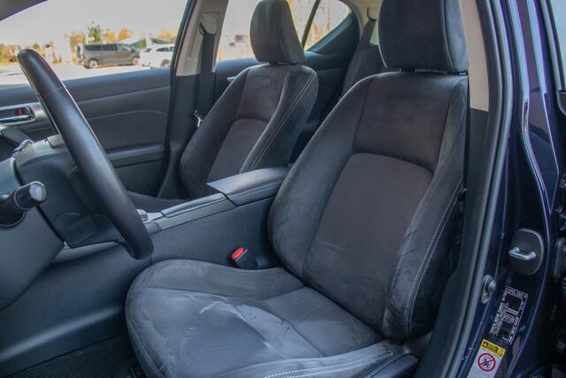 Lexus CT 200h Business Line, Dealer onderhouden, Adaptive Cruise, Camera, Navigatie, Lane Assist.