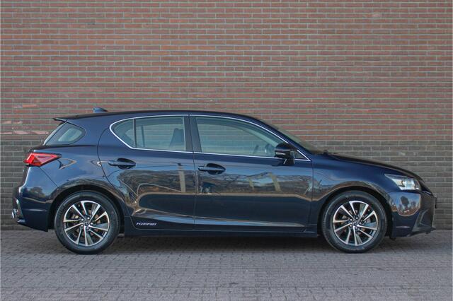 Lexus CT 200h Business Line, Dealer onderhouden, Adaptive Cruise, Camera, Navigatie, Lane Assist.