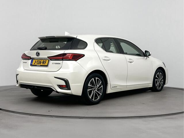 Lexus CT 200h Business Line Pro | NL-Auto | Parkeersensoren Voorzijde | Cruise Control Adaptief |