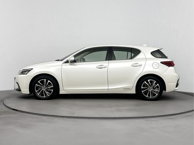 Lexus CT 200h Business Line Pro | NL-Auto | Parkeersensoren Voorzijde | Cruise Control Adaptief |