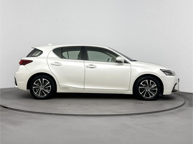 Lexus CT 200h Business Line Pro | NL-Auto | Parkeersensoren Voorzijde | Cruise Control Adaptief |