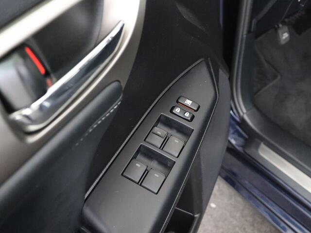 Lexus CT 200h Luxury Line | Mark Levinson | Memory Seat | Trekhaak |