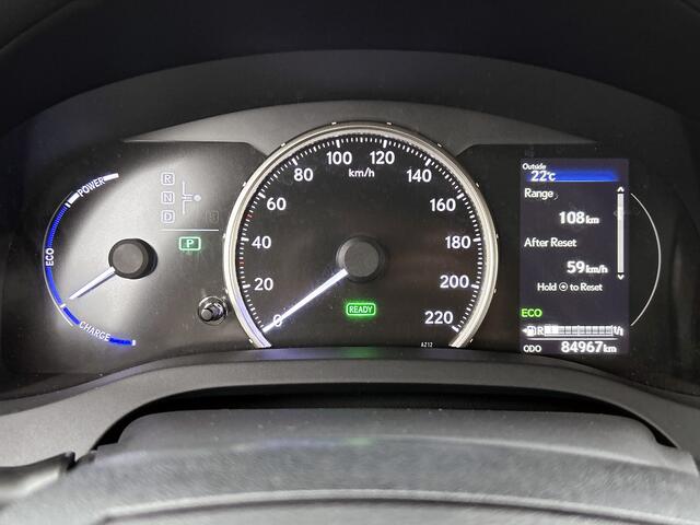Lexus CT 200h Luxury Line | 17'' LM velgen | Camera | 1/2 leder | Privacy glass | Cruise control |