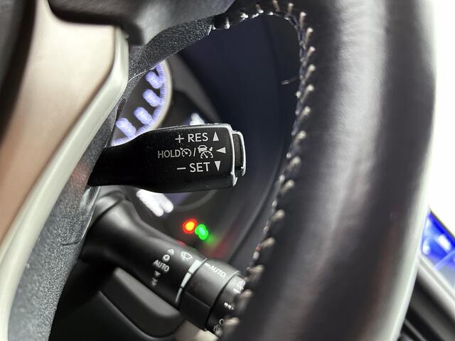 Lexus CT 200h Business Line Pro | Navigatie | Camera | Parkeersensoren | Privacy glass |