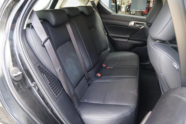 Lexus CT 200h Luxury Line + MARK & LEVINSON / GROOT SCHERM / CAMERA / MEMORY