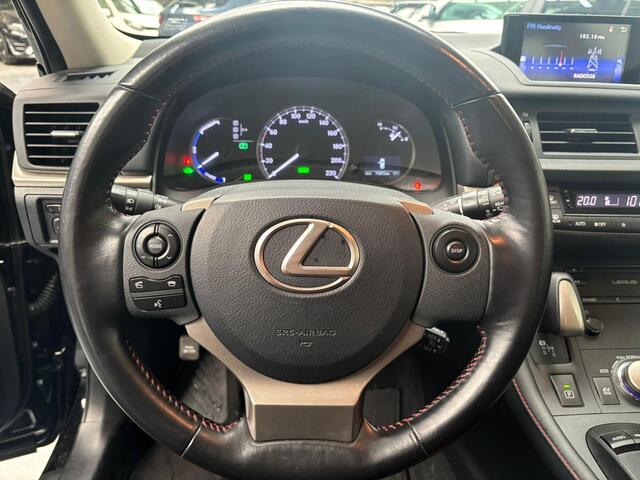 Lexus CT 200h