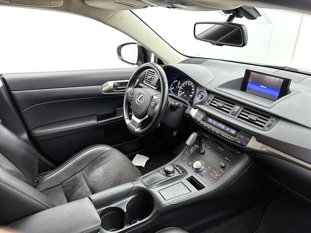 Lexus CT 200h F Sport Line | Half lederen bekleding | Cruise control adaptief | Camera | LM velgen |