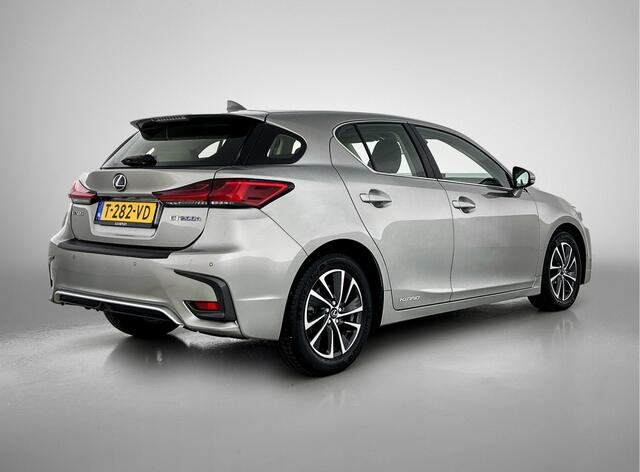 Lexus CT 200h Launch Edition | Leer | Stoelverwarming | Safety System+ | Adaptive Cruise |