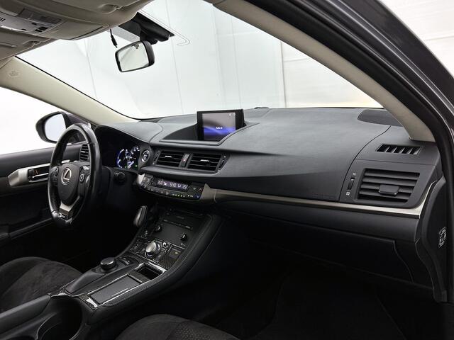 Lexus CT 200h Business Line | Navigatie | Parkeersensoren | Afneembare Trekhaak |