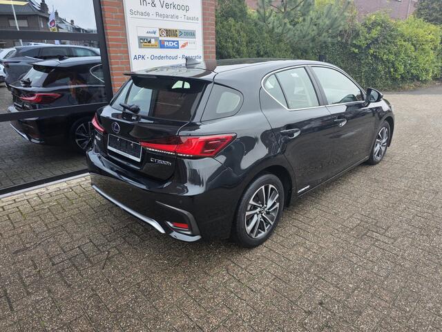 Lexus CT 200h | Camera | Clima | Cruise |