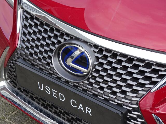 Lexus CT 200h Business Line | 25.950 KM!