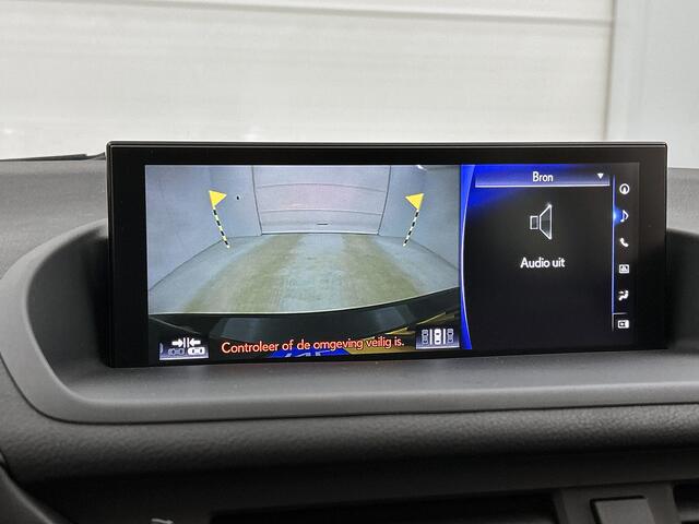 Lexus CT 200h Business Line | BTW voertuig | Schuif/Kantel dak | DAB | Adaptive Cruise Control | Achteruitrijcamera | Lederen bekleding | Parkeersensoren achter | Keyless Entry/Start |