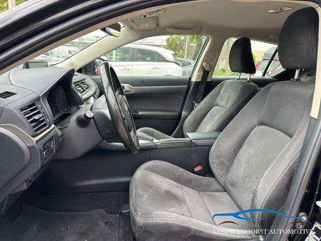 Lexus CT 200h Business Launch Edition, alcantara, camera, cruise, clima, key less, NL-auto