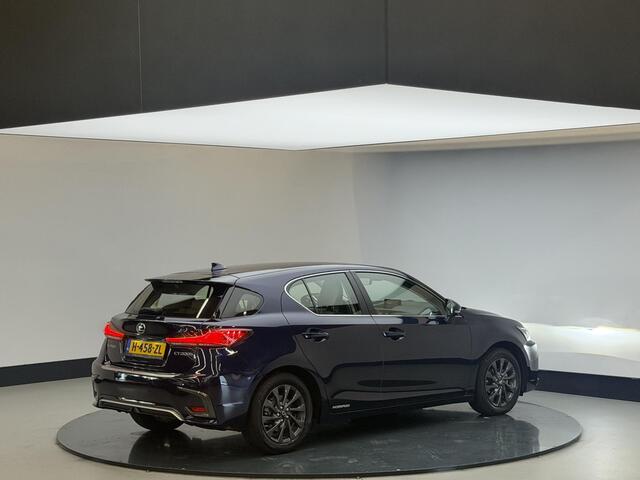 Lexus CT 200h Luxury Line | Leer | Adaptieve cruise control | Verw voorstoelen | 17'' LM all weatherbanden