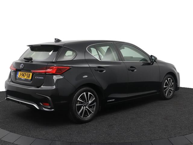 Lexus CT 200h Ultimate Edition | Lederen bekleding | Stoelverwarming | Adaptive Cruise Control | Lane Assist