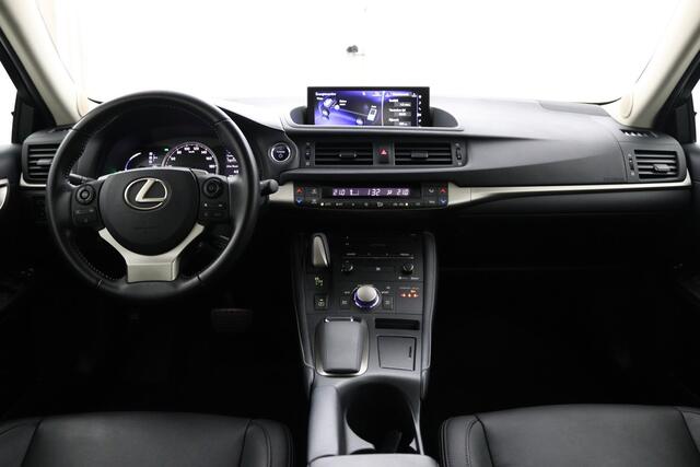 Lexus CT 200h Ultimate Edition | Lederen bekleding | Stoelverwarming | Adaptive Cruise Control | Lane Assist