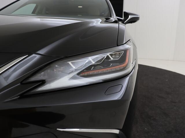 Lexus Es 300h President Line | Mark Levinson | 360 Camera | 3-Zone Climatecontrol |