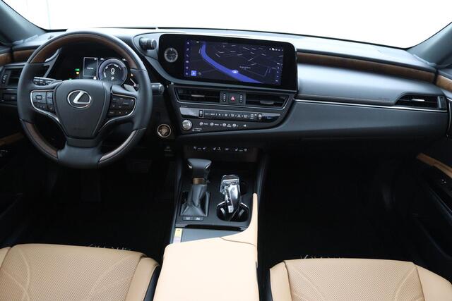 Lexus Es 300h President Line | Nieuw! | Uit voorraad leverbaar! | Mark Levinson | Hyper Chroom velgen | Rondomzichtcamera