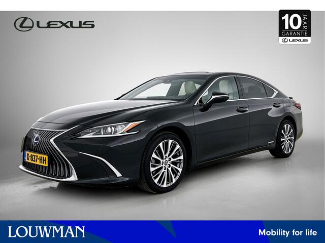 Lexus Es 300h Luxury Line | Stoelverwarming en -ventilatie | Leer | LED koplampen | Adaptive Cruise |