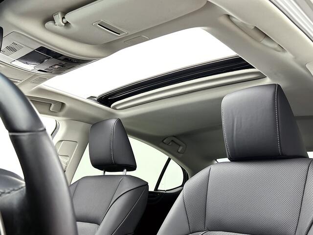 Lexus Es 300h Business Line | BTW voertuig | Premium uitgevoerd |