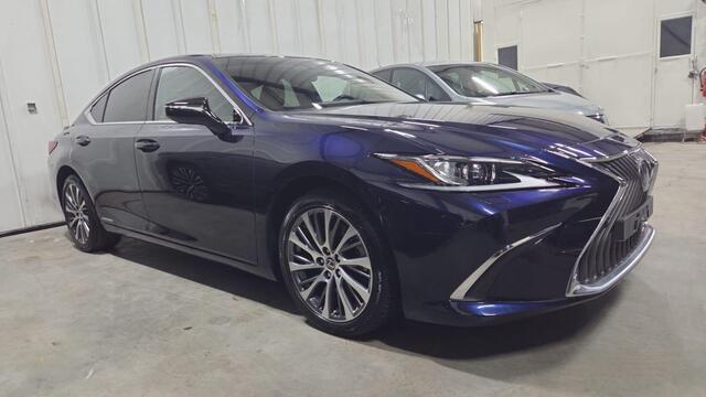 Lexus Es 300h Executive Line DEALER Top Auto
