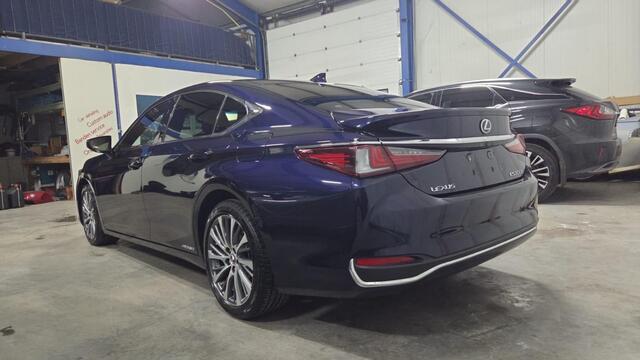 Lexus Es 300h Executive Line DEALER Top Auto